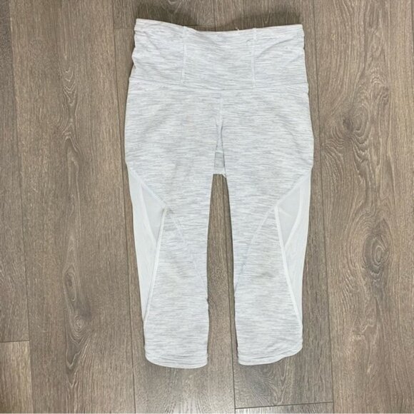Lululemon Run With The Sun Crop Capri Wee Are From Space Nimbus Battleship White - Picture 4 of 15
